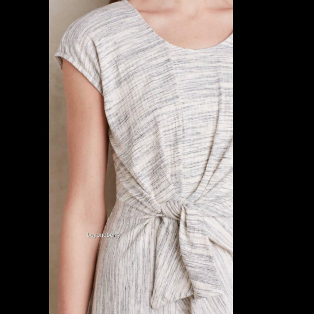 Everleigh Heathered Gray Tie Front Tunic Top - Picture 3 of 8